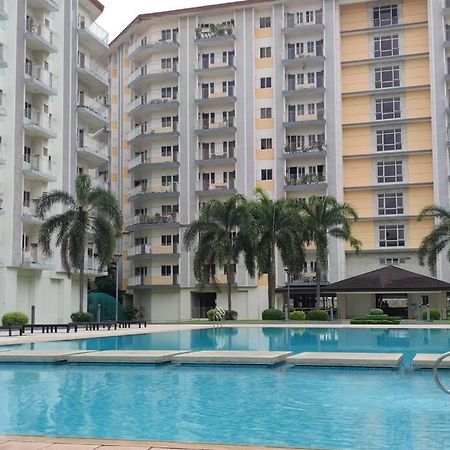 Cherolds Place Lovely 1 Bedroom Condo With Balcony มะนิลา ภายนอก รูปภาพ